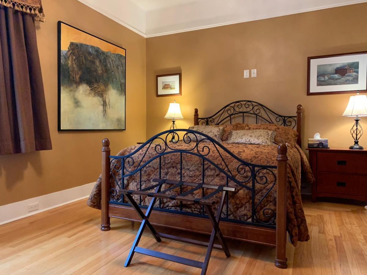 Monroe House Executive Guest Suites St. John's Esterno foto