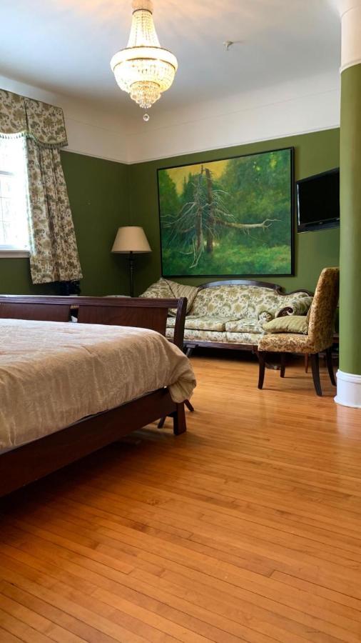 Monroe House Executive Guest Suites St. John's Esterno foto