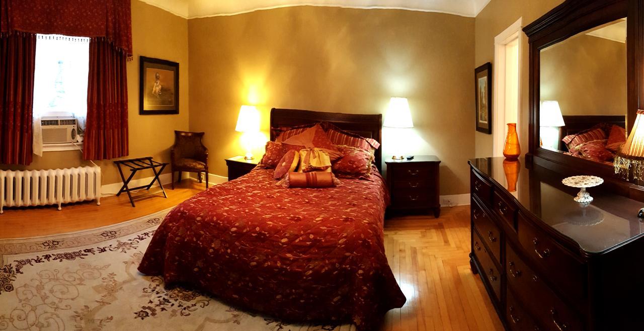 Monroe House Executive Guest Suites St. John's Esterno foto