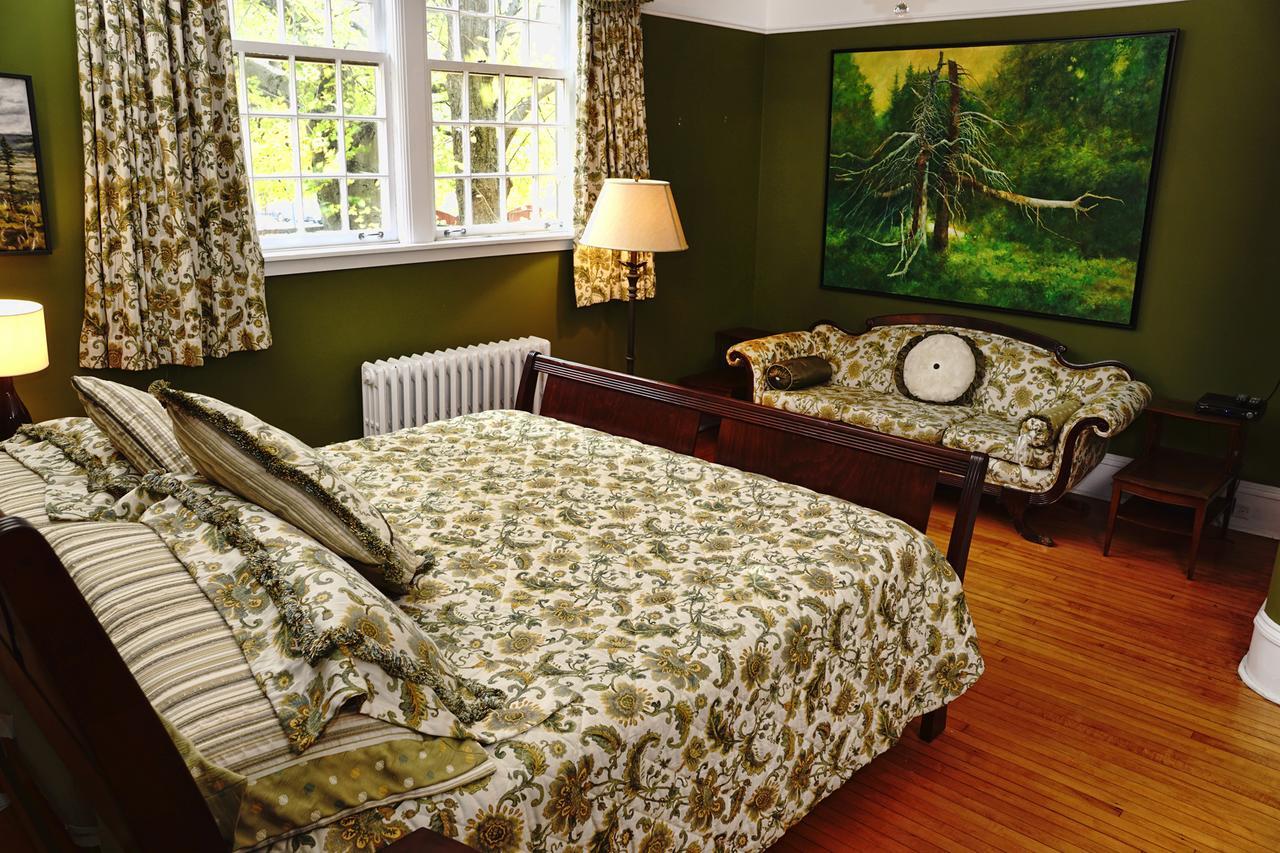 Monroe House Executive Guest Suites St. John's Esterno foto