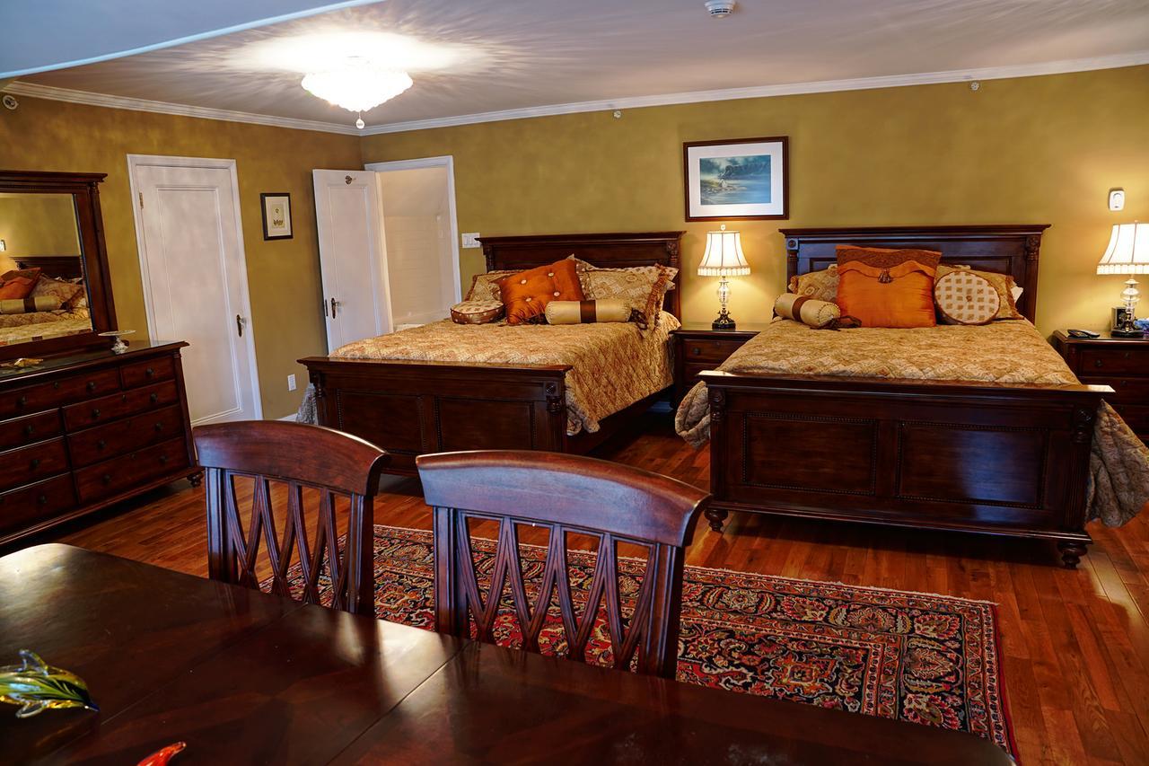 Monroe House Executive Guest Suites St. John's Esterno foto