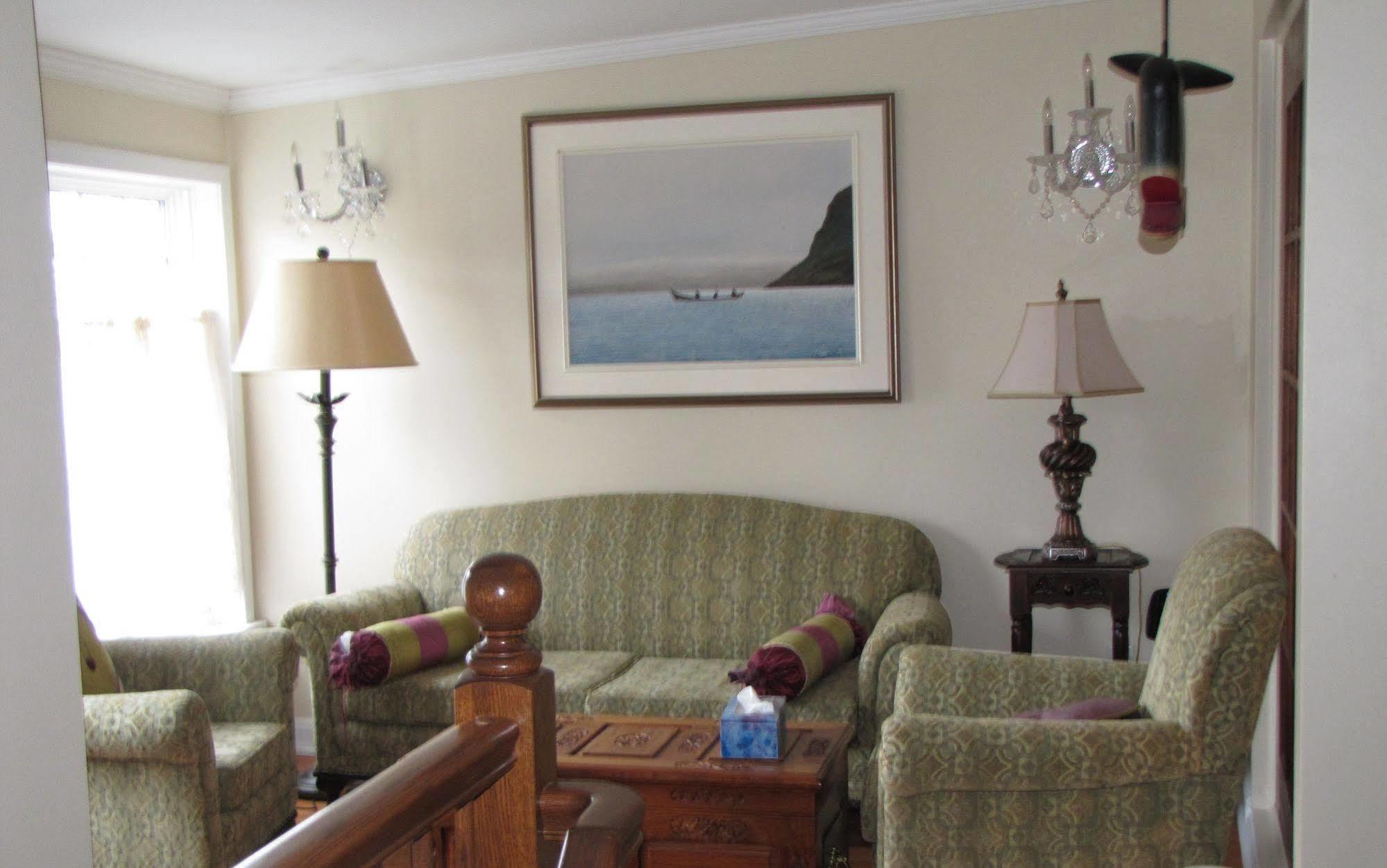 Monroe House Executive Guest Suites St. John's Esterno foto