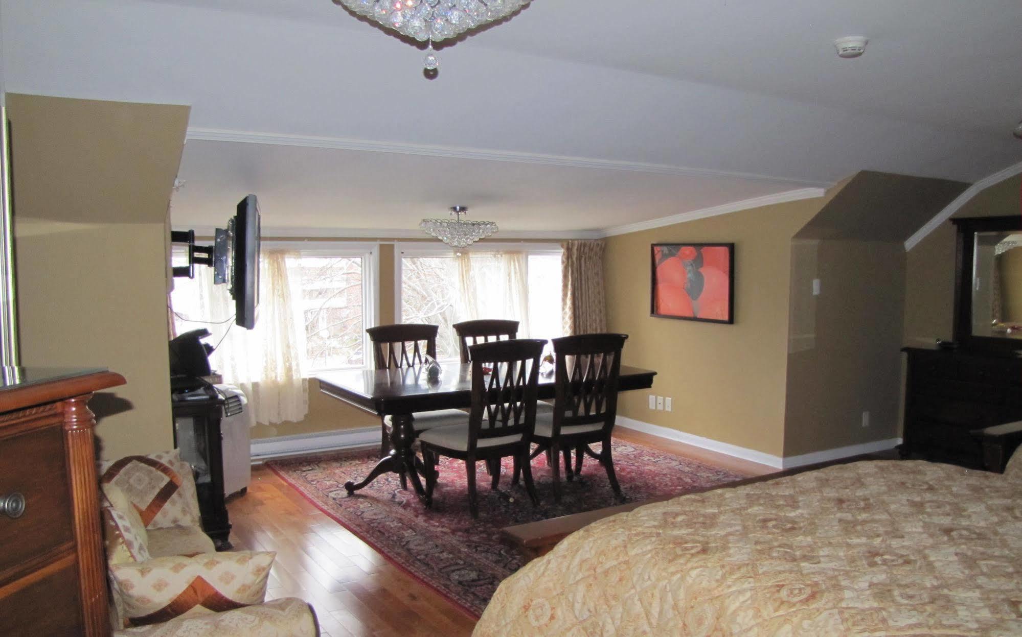 Monroe House Executive Guest Suites St. John's Esterno foto